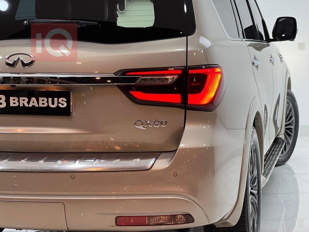Infiniti QX80